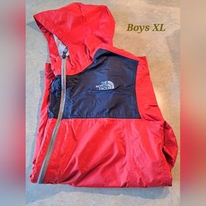 North Face XL Boys Rain Jacket